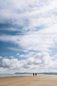 Read more about the article Why Professional Sky Replacement Services Matter for Outdoor Photography